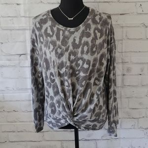 Olive and Oak Stitch Fix Cheetah Print knot top